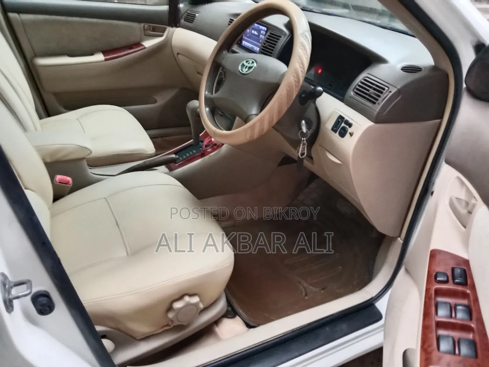 Toyota Corolla 2002 White