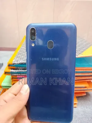 Samsung Galaxy M20 32 GB Blue