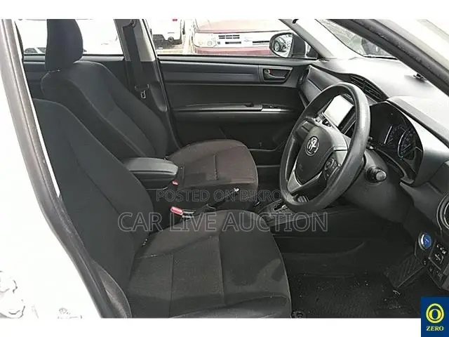 Toyota Axio 2021 White