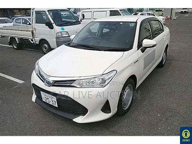 Toyota Axio 2021 White