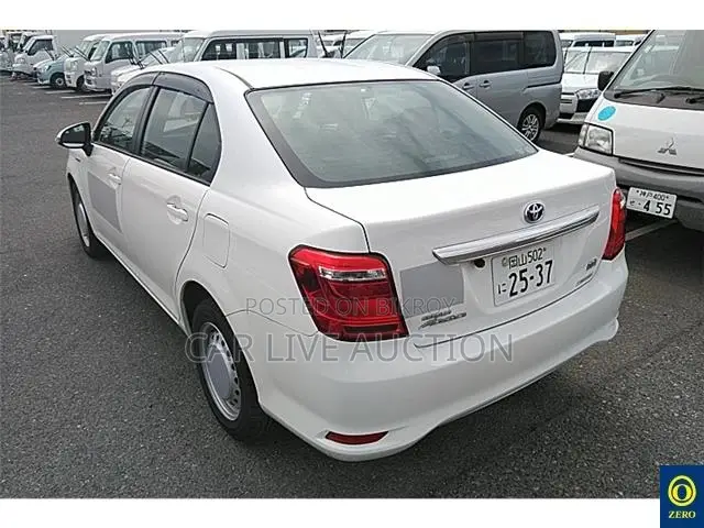 Toyota Axio 2021 White