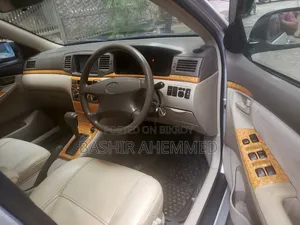 Toyota Corolla Sedan Automatic 2005 Silver