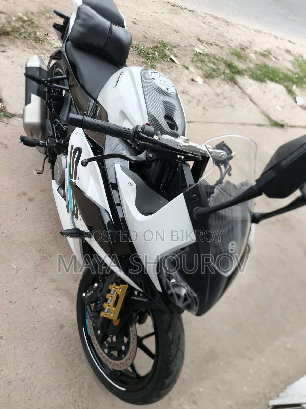 New CFMoto 300SR 2025 White