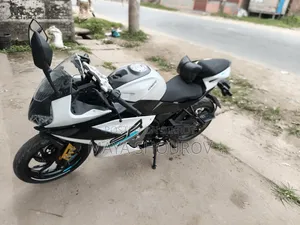 New CFMoto 300SR 2025 White
