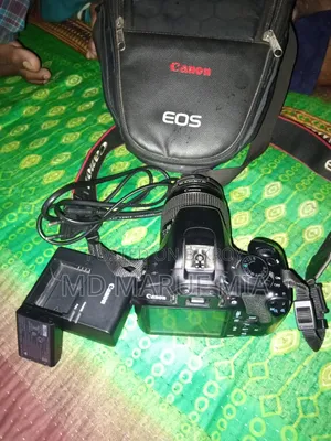 Canon 1200D