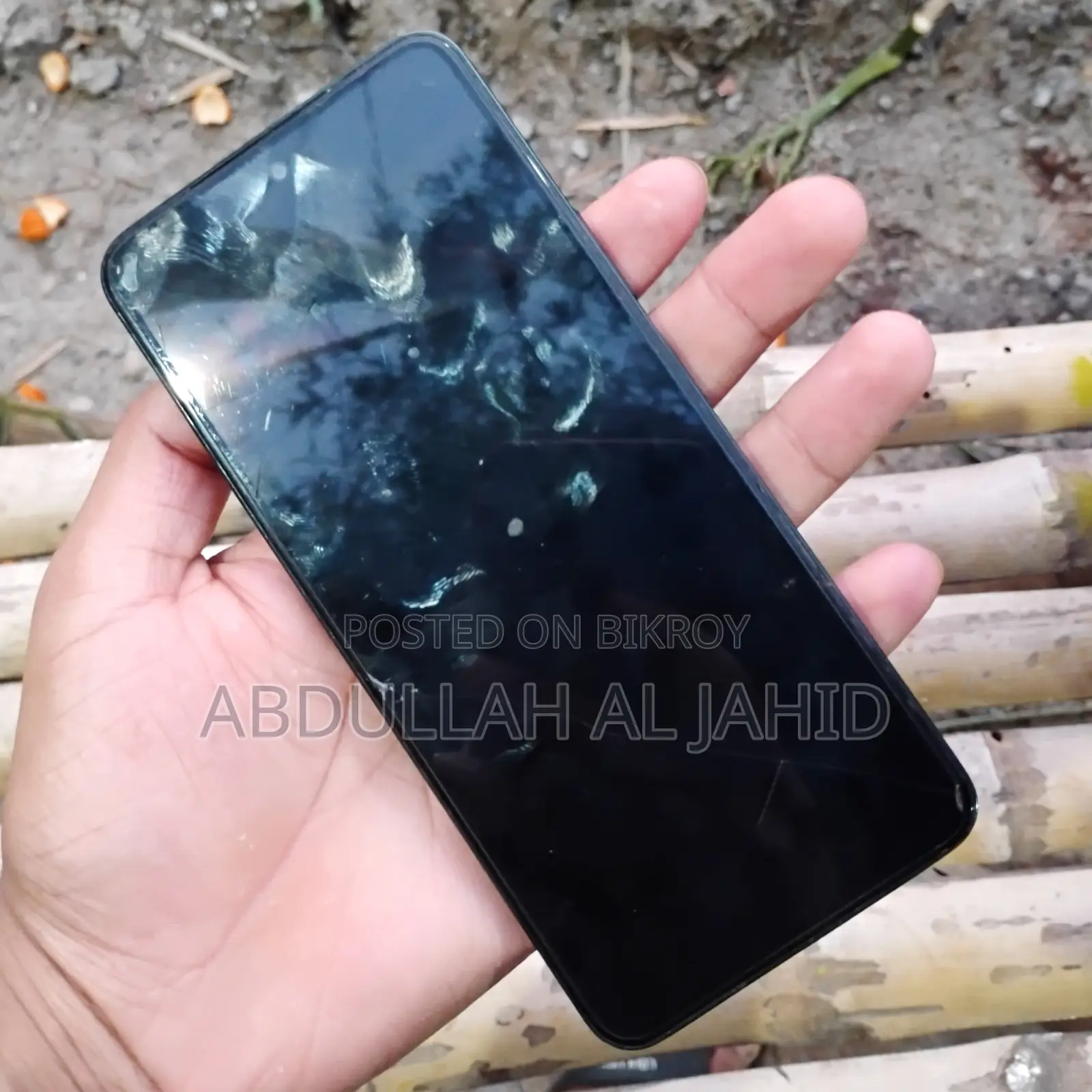Vivo Y28 8 GB Blue