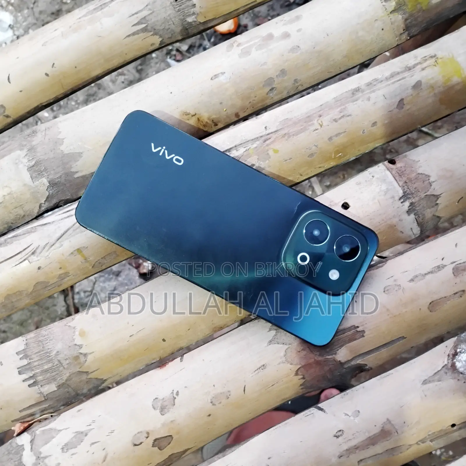 Vivo Y28 8 GB Blue
