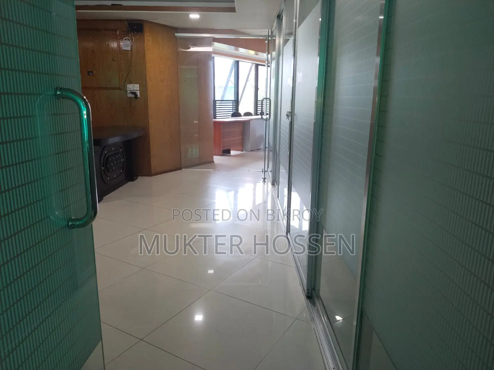 Urgent Office Room for Rent