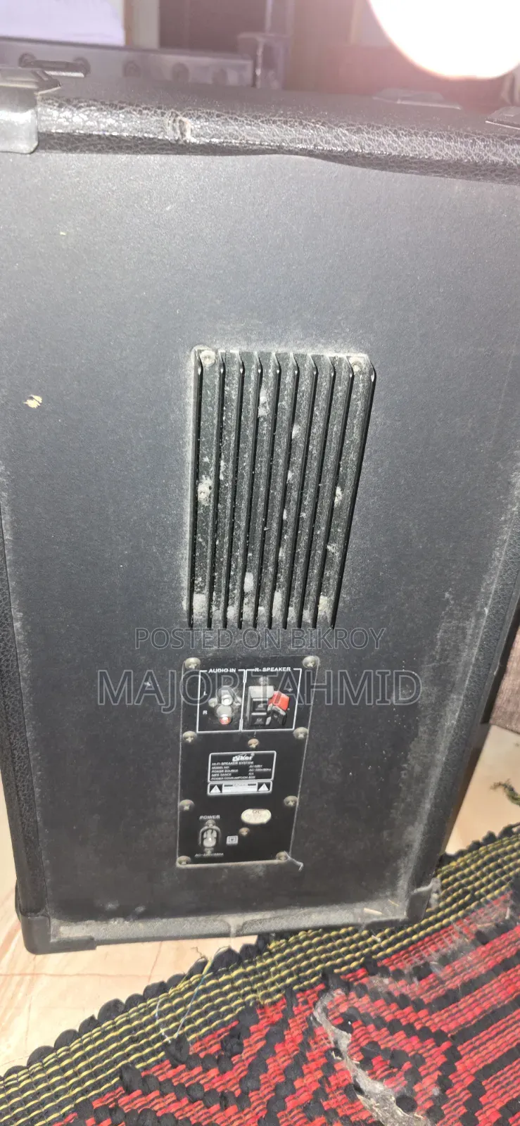 Hi - Fi Speaker System