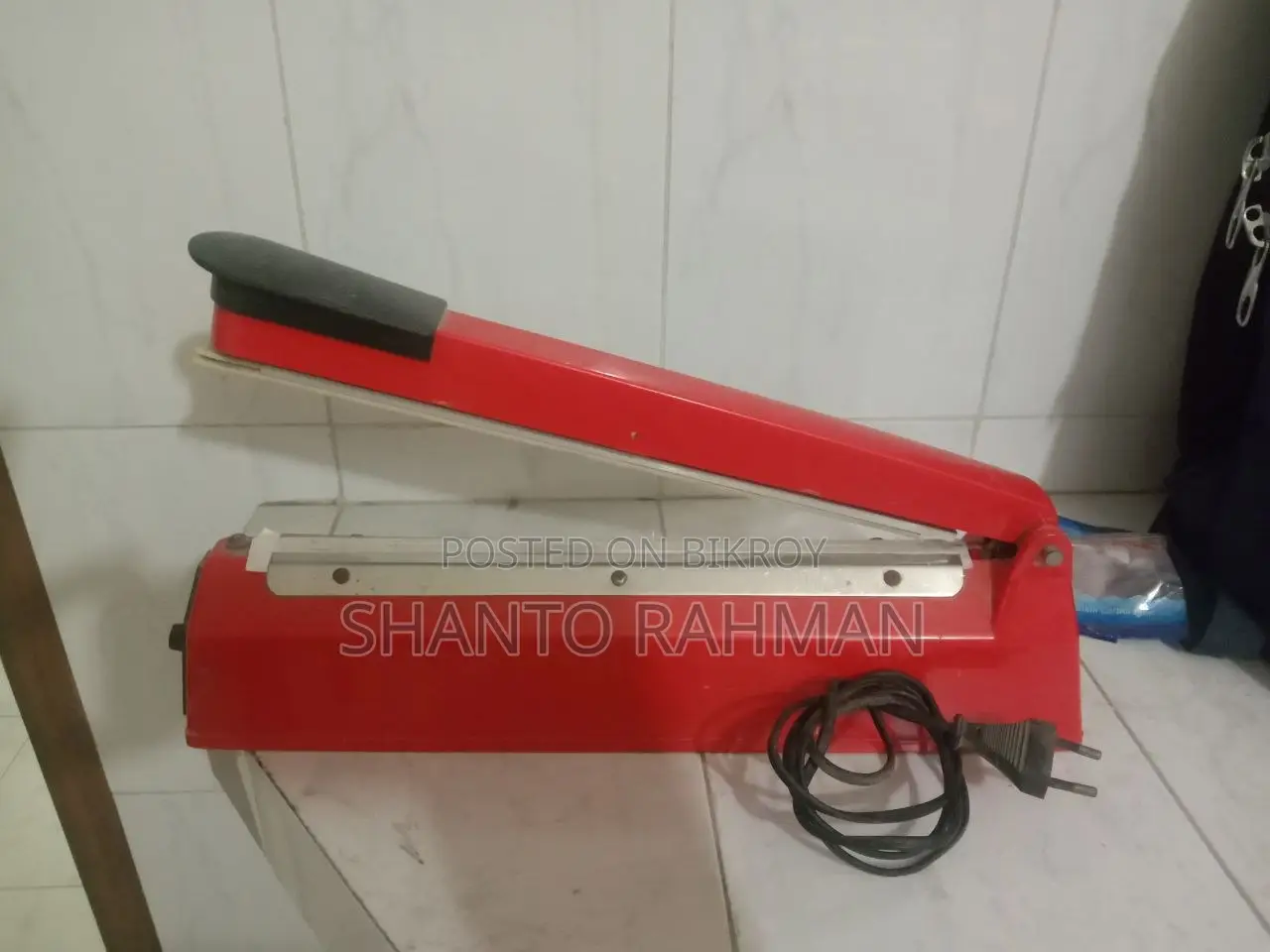 Packet Sealing Machine
