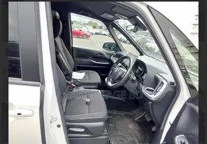 Toyota Noah 2022 Pearl