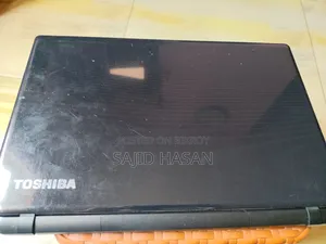 ল্যাপটপ তোশিবা এ৩০ ৪জিবি ইন্টেল কোর আই৩ এইচডিডি ২৫৬জিবি