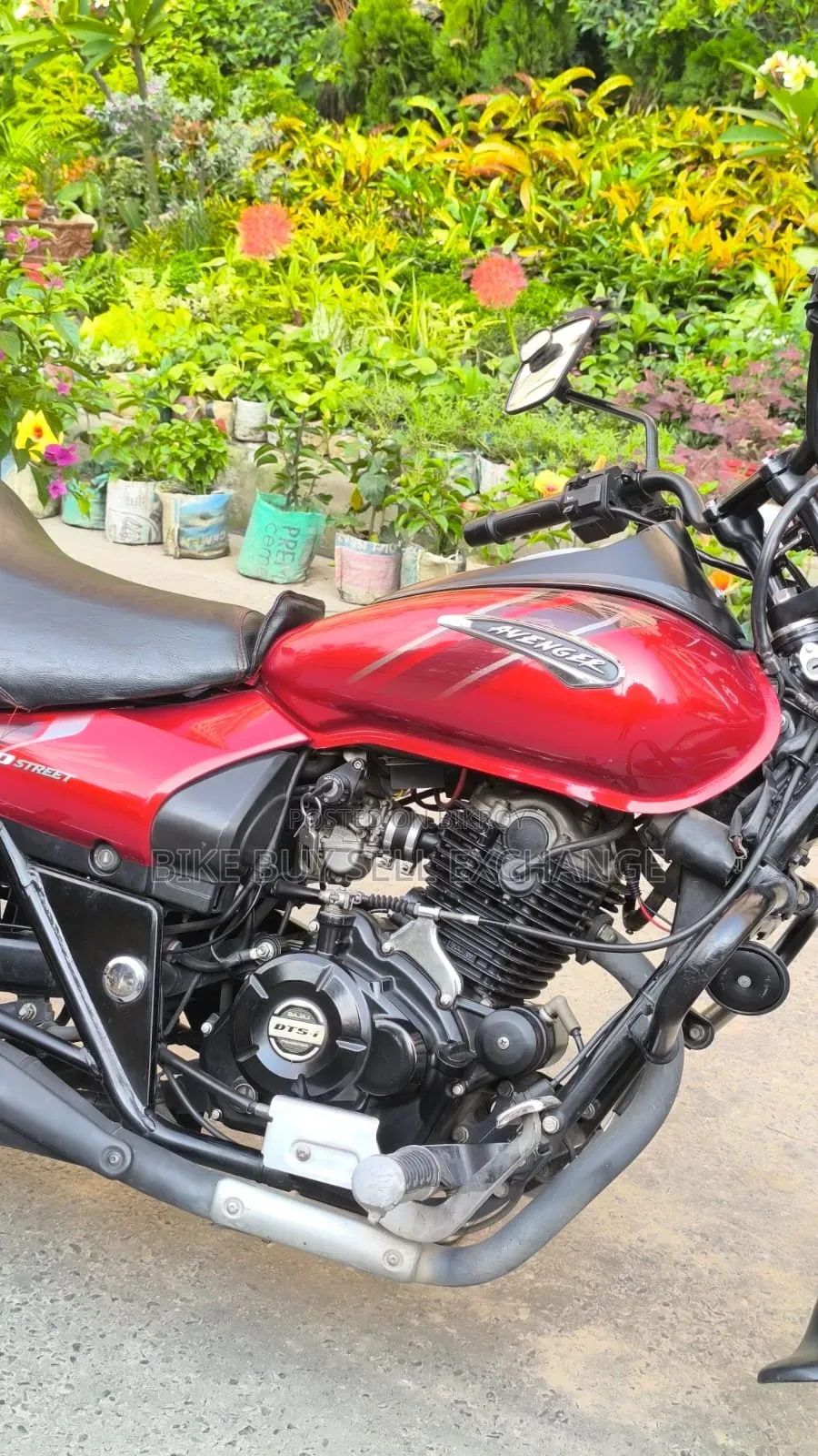 Bajaj Avenger 160 Street 2021 Red