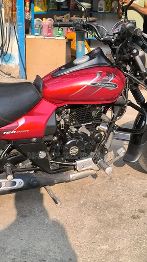 Bajaj Avenger 160 Street 2021 Red