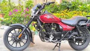 Bajaj Avenger 160 Street 2021 Red