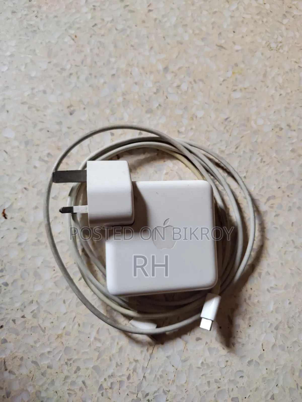 61w Usb-C Power Adapter( Mackbook)
