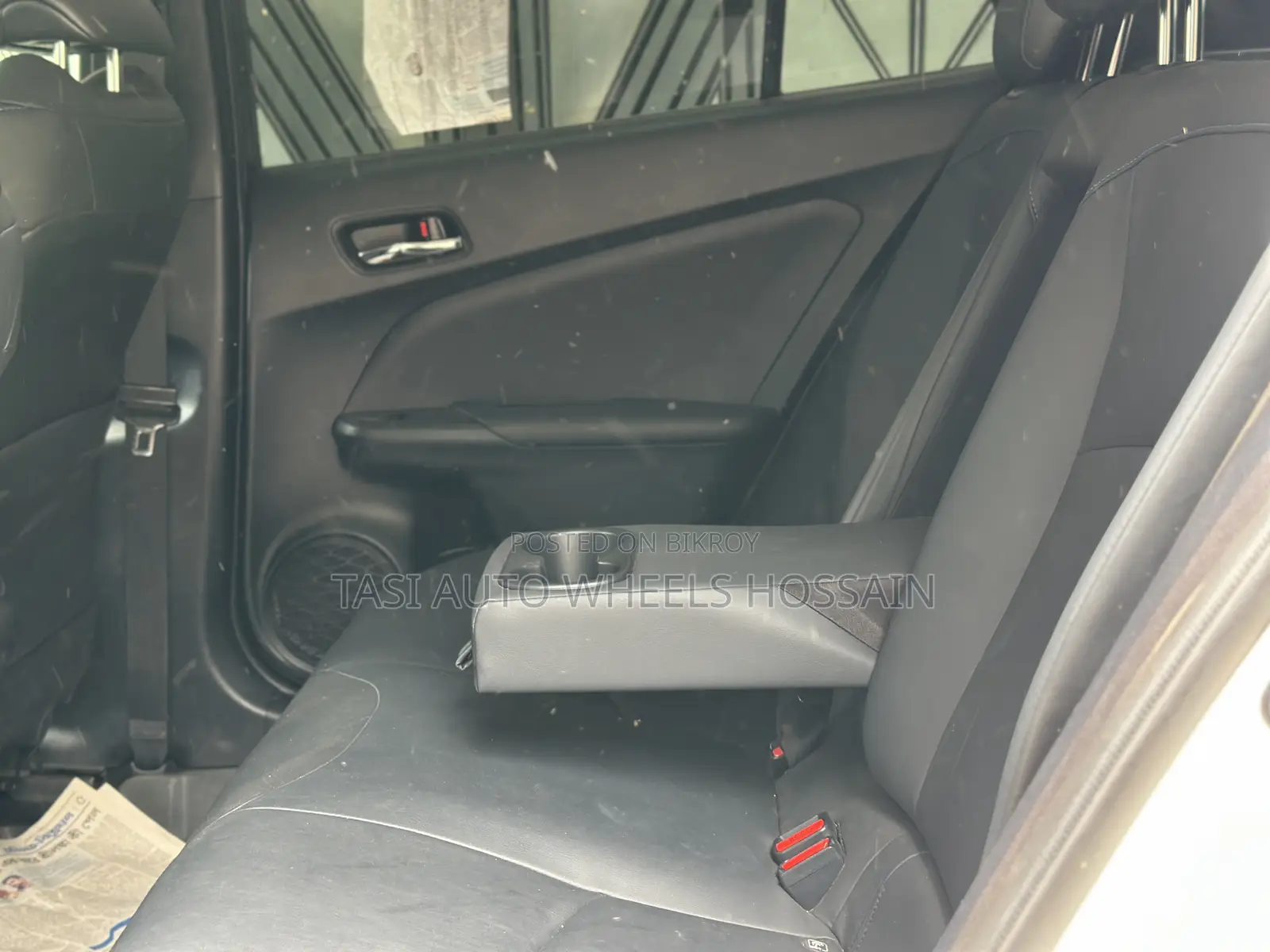 Toyota Prius Limited FWD 2020 Pearl