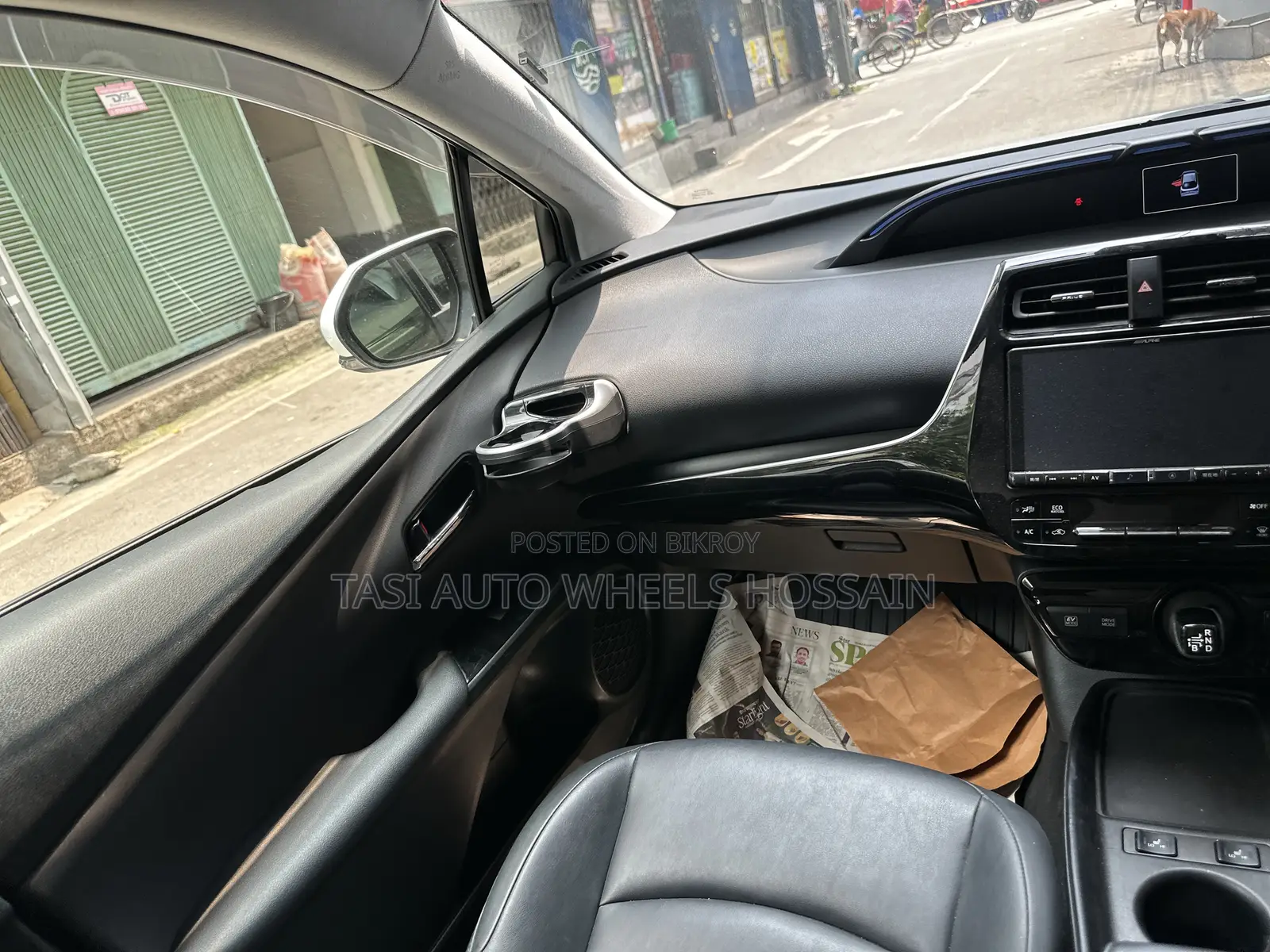 Toyota Prius Limited FWD 2020 Pearl