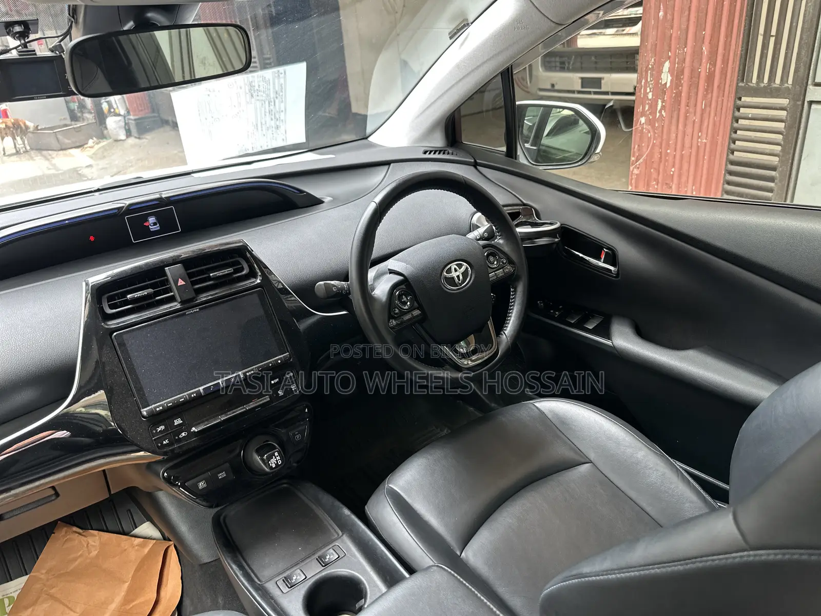 Toyota Prius Limited FWD 2020 Pearl