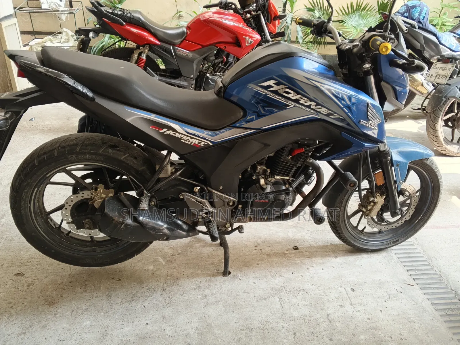 Honda Hornet 2022 Blue