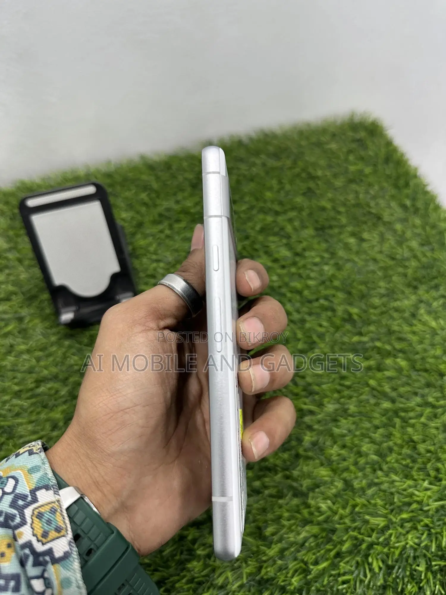 Google Pixel 7a 128 GB White