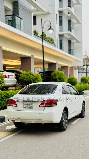 Toyota Premio 1.5 FWD 2019 Pearl