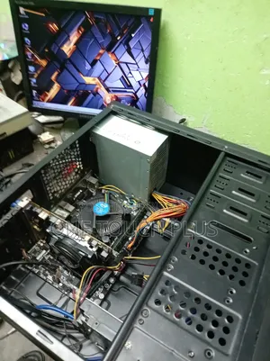 Desktop Computer Gigabyte GB-BACE-3150 4GB Intel Core I3 HDD 500GB