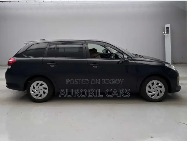 Toyota Corolla Fielder 2021 Black