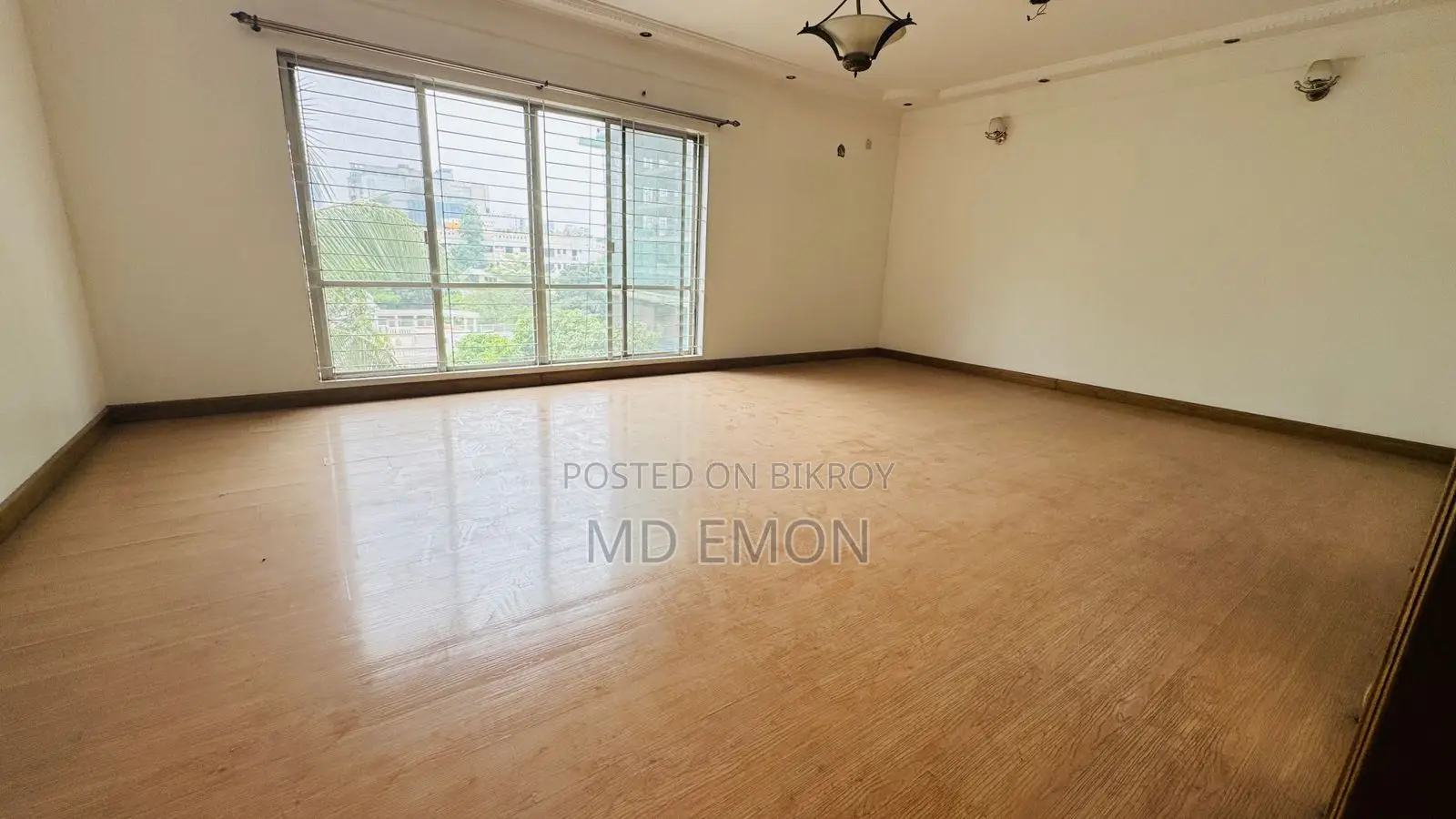 5bdrm Apartment in Gulshan for Sale