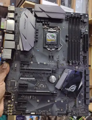 Asus Rog Strix B250f Gaming Full Atx Motherboard