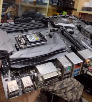 Asus Rog Strix B250f Gaming Full Atx Motherboard