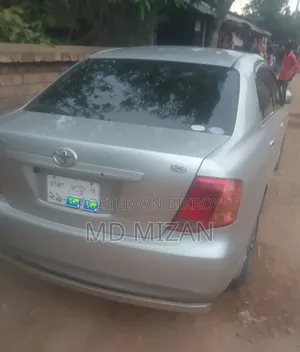 Toyota Axio 2006 Silver