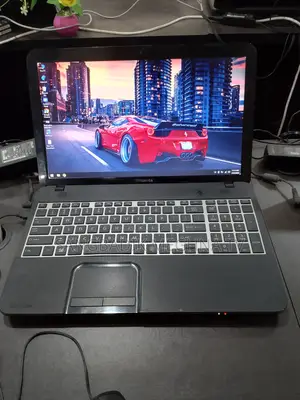 Laptop Toshiba 4GB Intel SSD 500GB