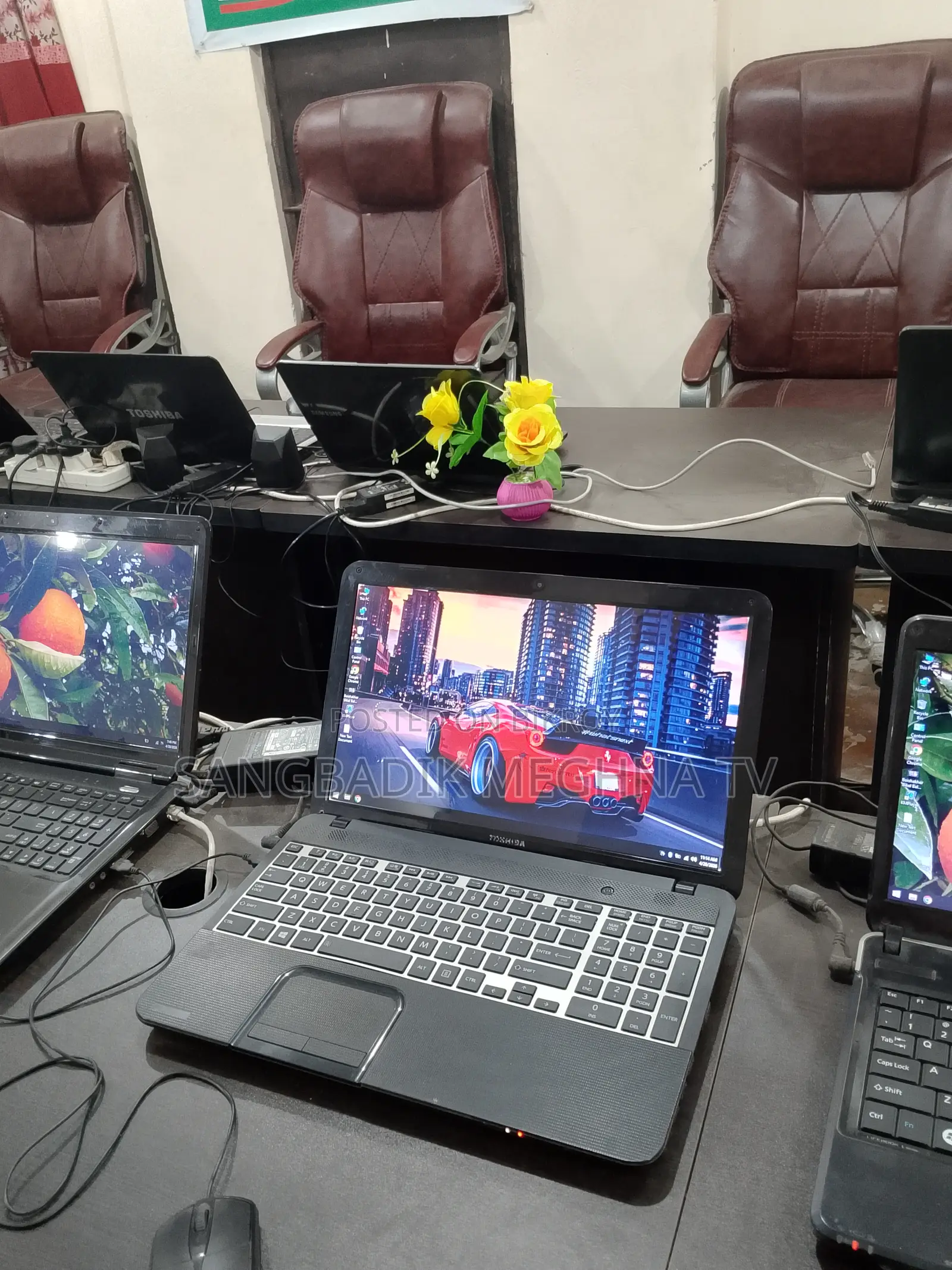 Laptop Toshiba 4GB Intel SSD 500GB