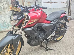 Yamaha 2023 Red
