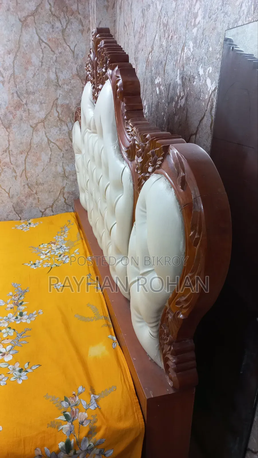 কিং সাইজ মেহগনি কাঠের লাক্সারি বেড