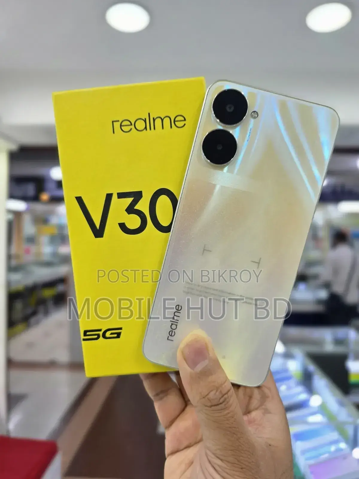 New Realme V30 128 GB Gold