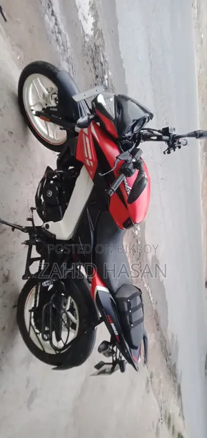 Bajaj Pulsar NS 160 2022 Red