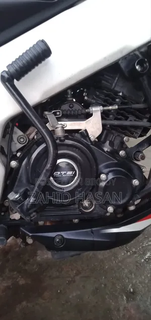 Bajaj Pulsar NS 160 2022 Red