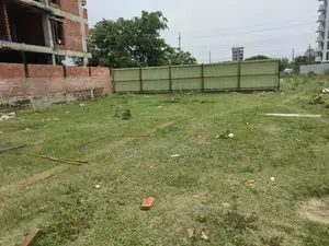 বসুন্ধরা আর/এ-তে এন ব্লকের ৫ কাঠার দক্ষিণমুখী প্লট জরুরি বিক্রি