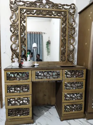 Dressing Table and Almirah
