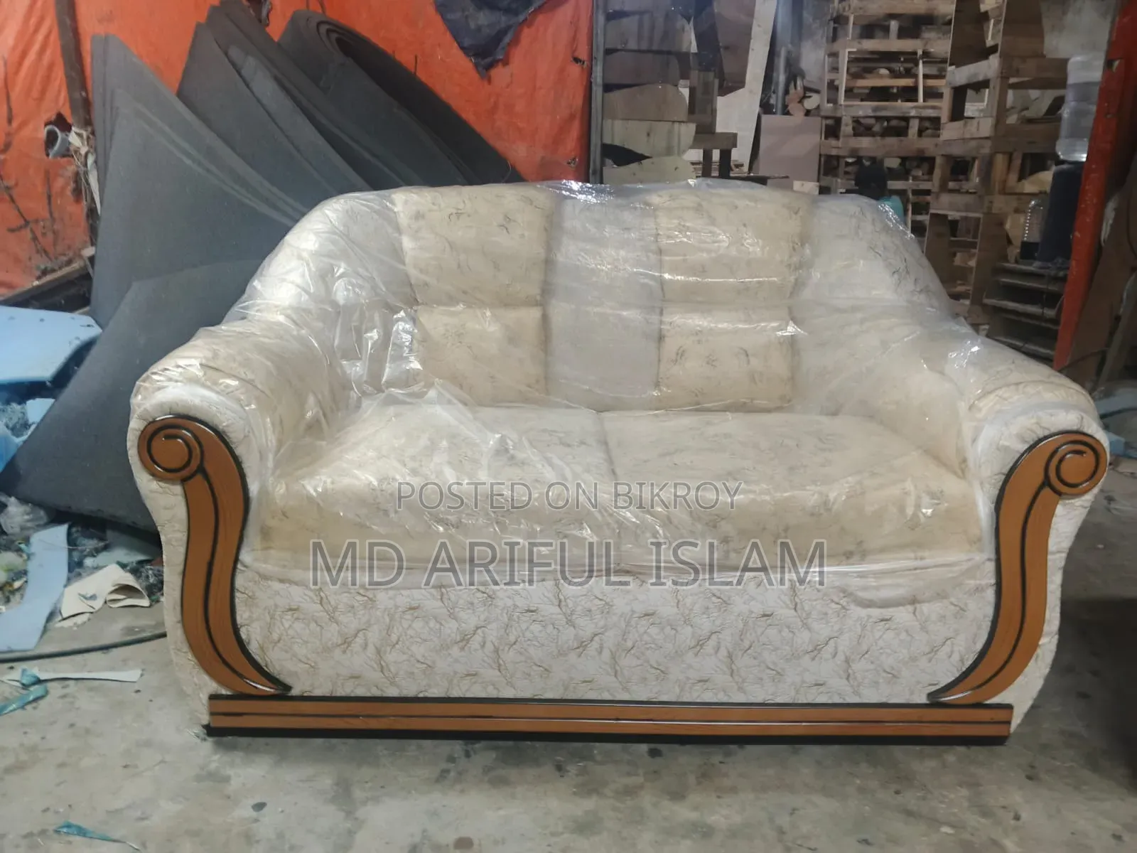 Get Stunning Sofas at Wholesale Prices Directly from the Factory