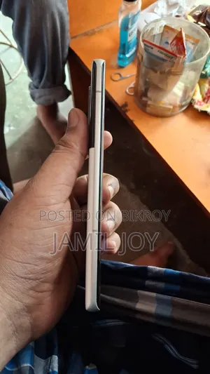 iQOO 256 GB White