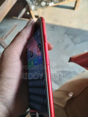 Apple iPhone 7 32 GB Red