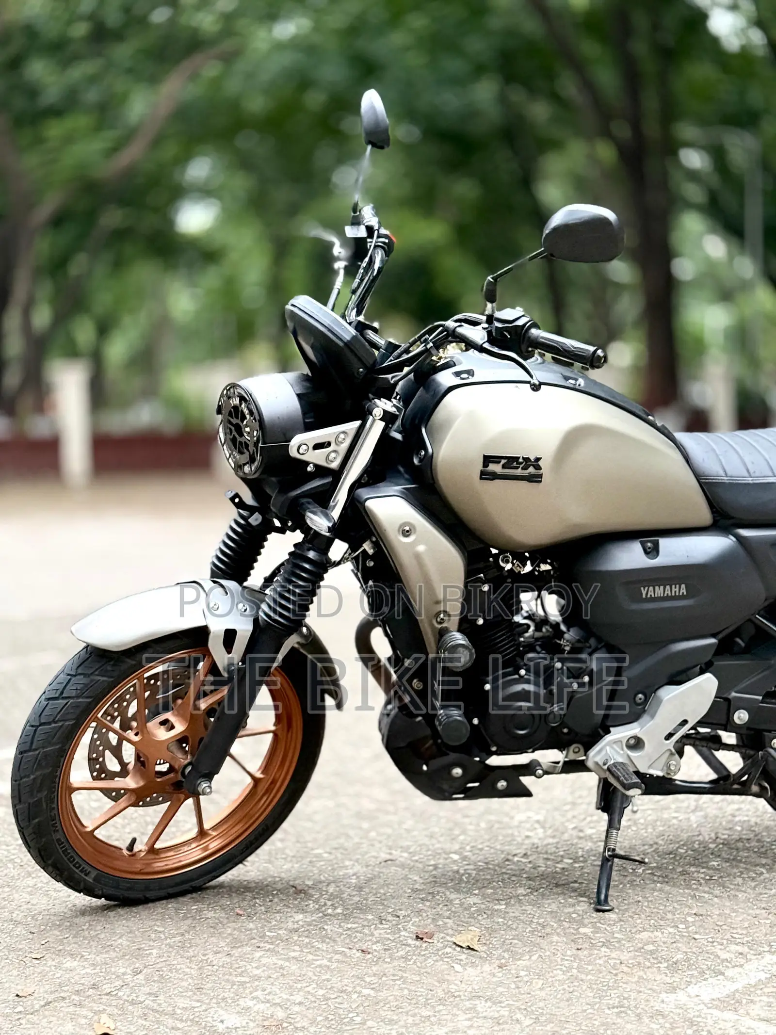 Yamaha 2025 Gray