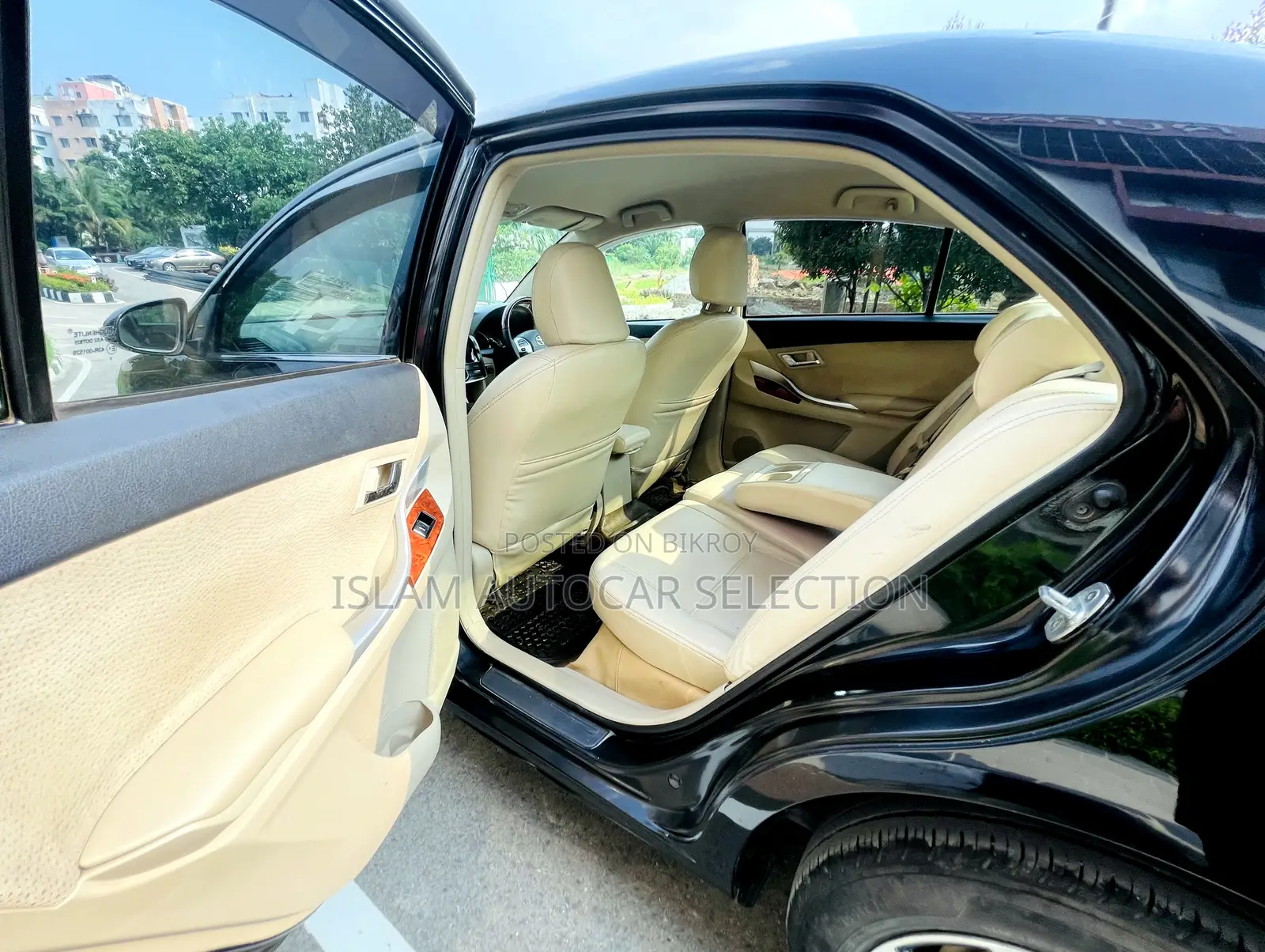 টয়োটা অ্যালিয়ন ২০১৩ ব্ল্যাক