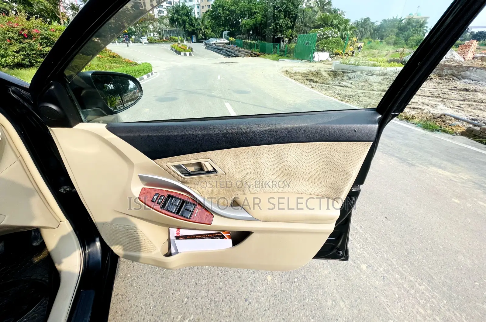 টয়োটা অ্যালিয়ন ২০১৩ ব্ল্যাক