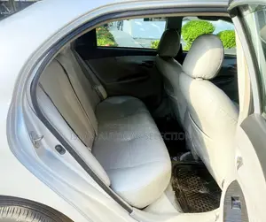 Toyota Axio 2010 Silver
