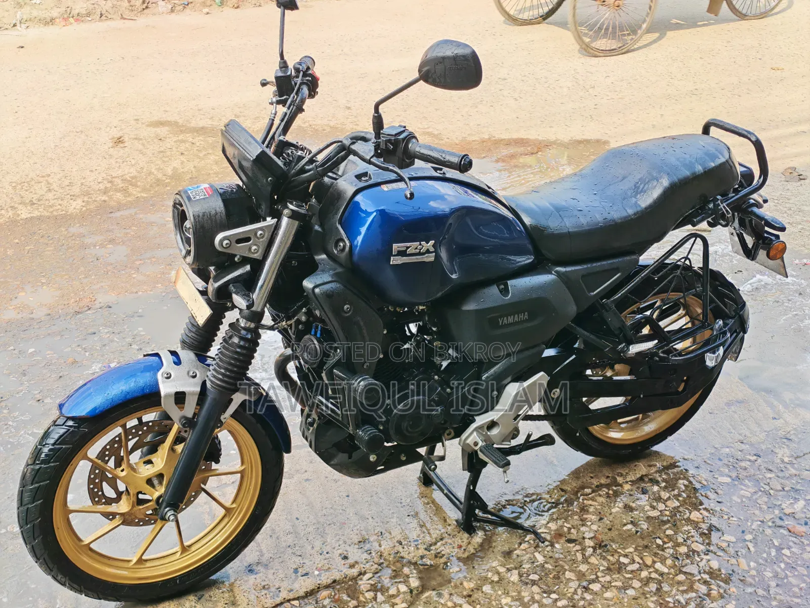 Yamaha 2024 Blue