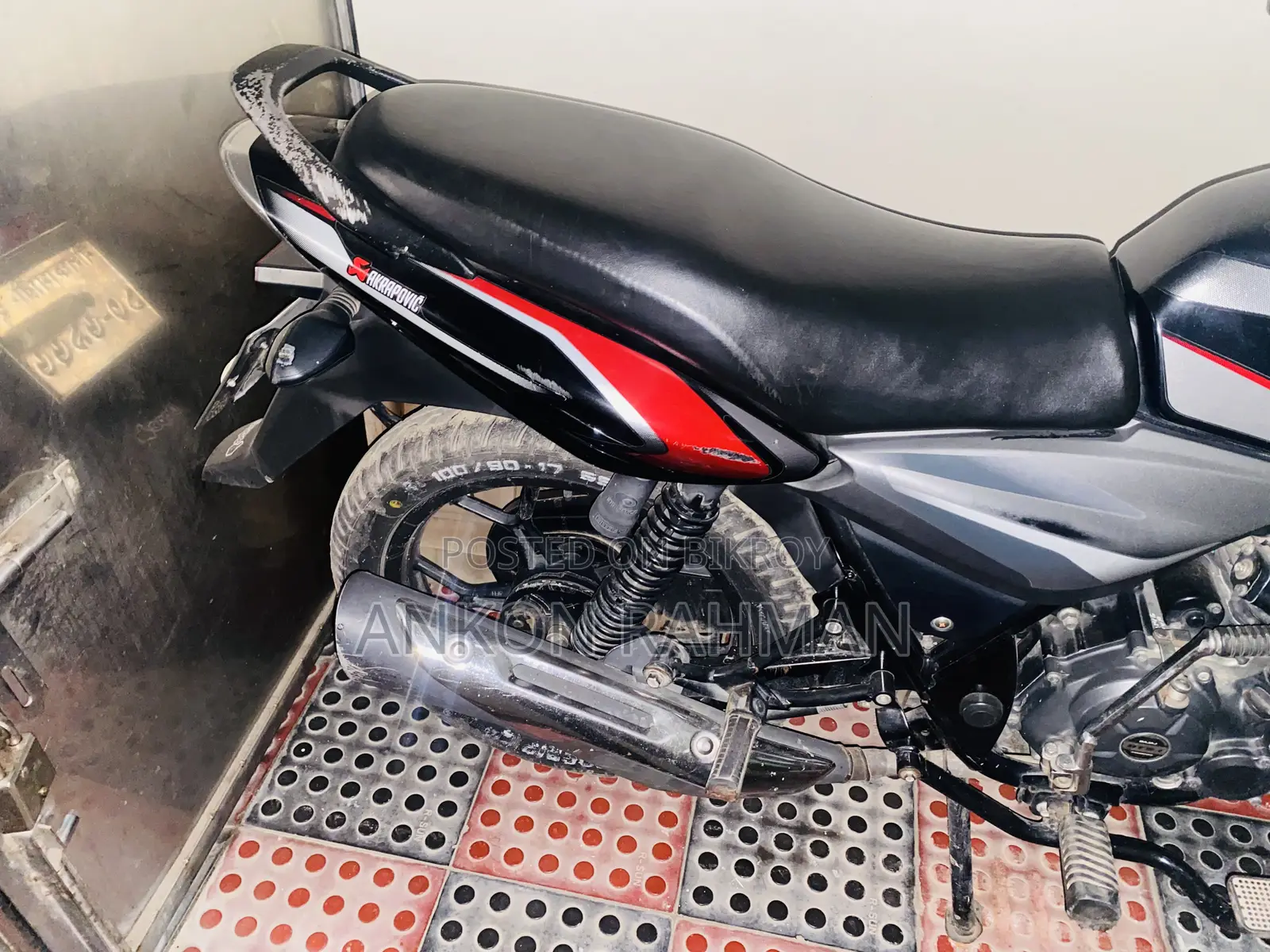 Bajaj Discover 125 2019 Black